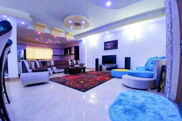 ویلا چهارخوابه استخر آب گرم حبیبی قرمز - سرخرود